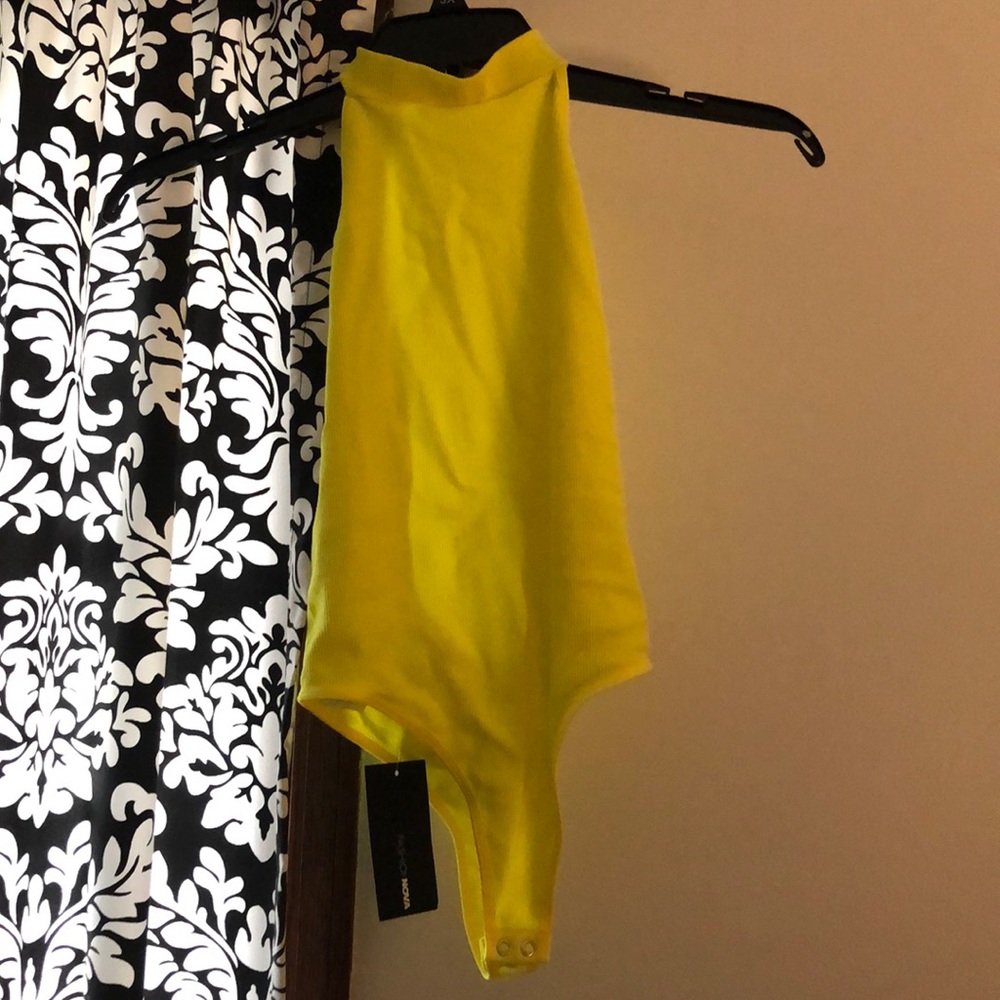 Hannah halter bodysuit neon yellow